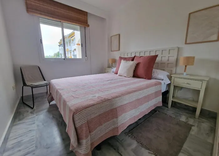 - Puerto Banus 马尔韦利亚